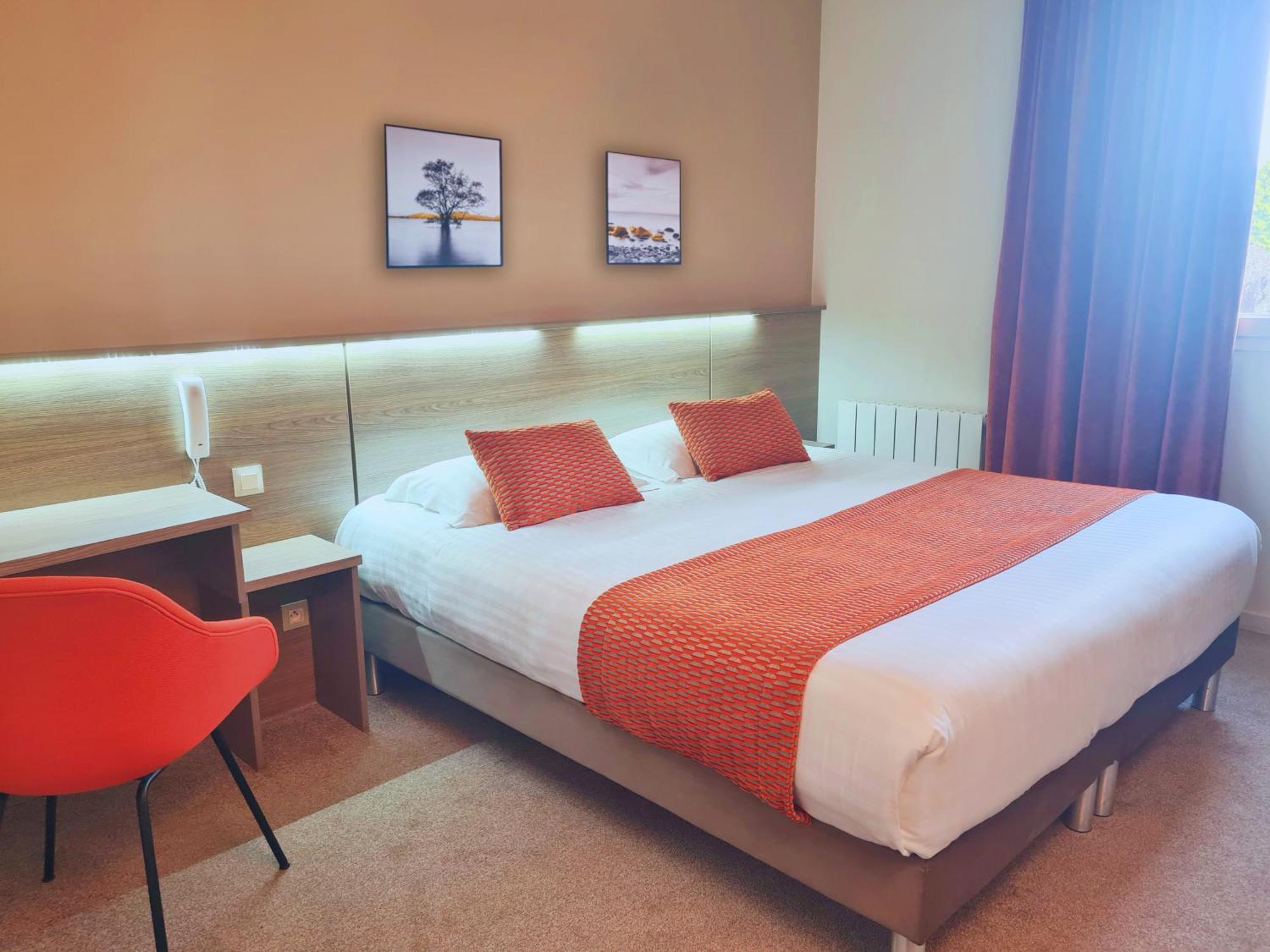Brit Hotel Piscine & Spa - Fougeres Lecousse Εξωτερικό φωτογραφία
